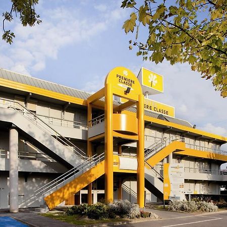 Premiere Classe Lyon Est Aeroport Saint Exupery Exterior photo
